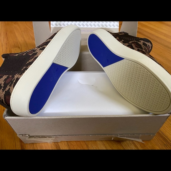 New in Box Rothy’s Wildcat Chelsea Boots Size 7 - Picture 4 of 5